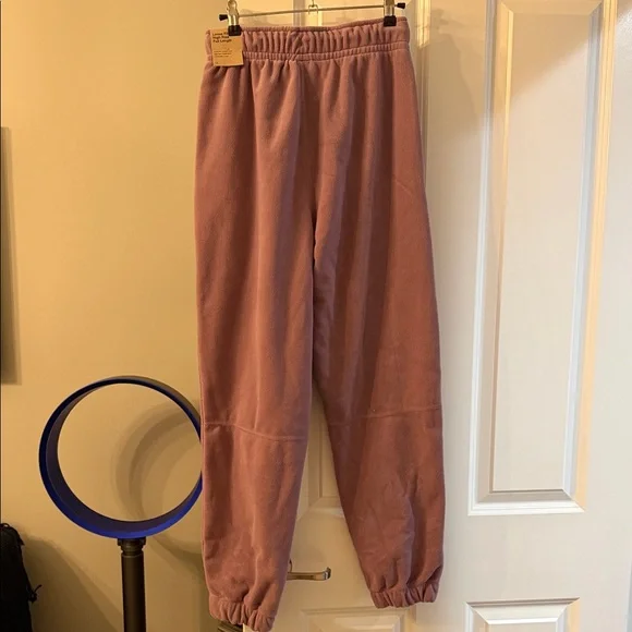 Nike Women's Dusty Pink Joggers - Picture 2 of 6
